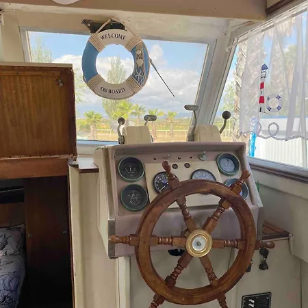 Original Friendly Boat