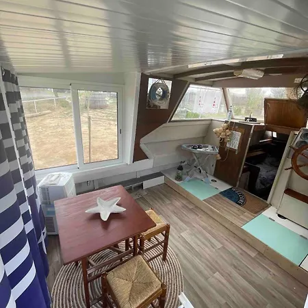 Original Friendly Boat